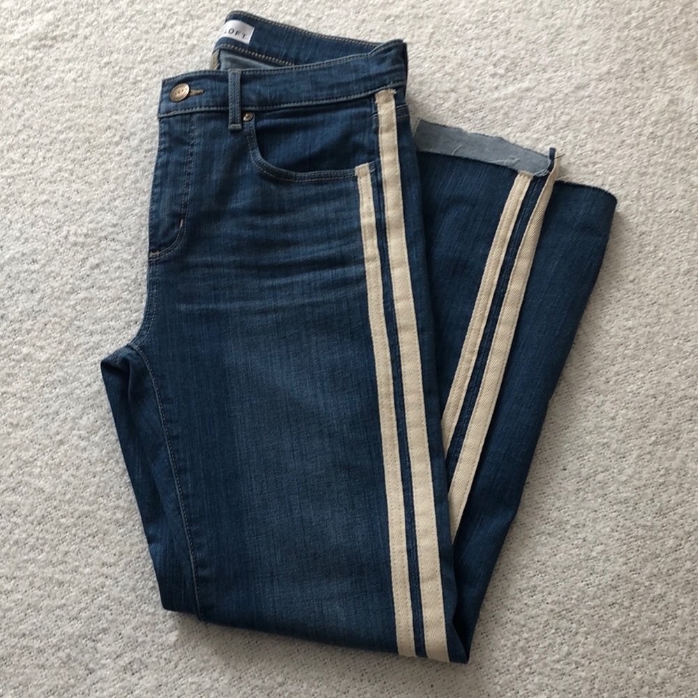 Loft Skinny Crop Size 6